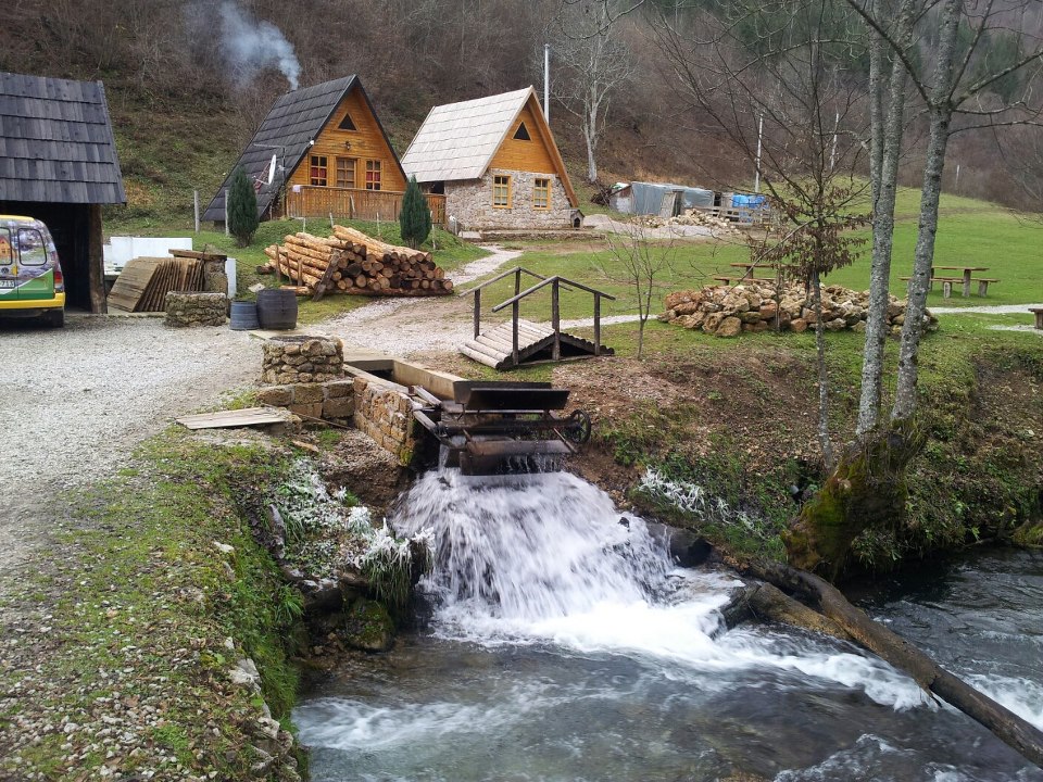 Eko selo Semešnica